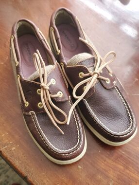 Sperry Women's Topsider Dark Brown Leather Two-Eye Boat Shoes with Tan Laces
